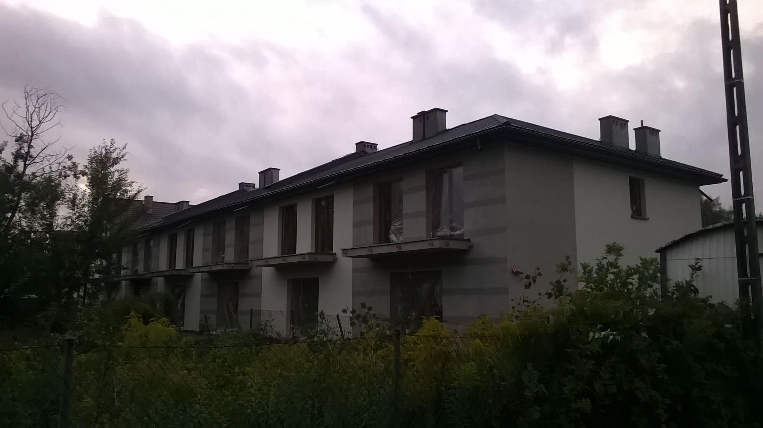 Szeregówka w Kobyłce przy ul. Borysów